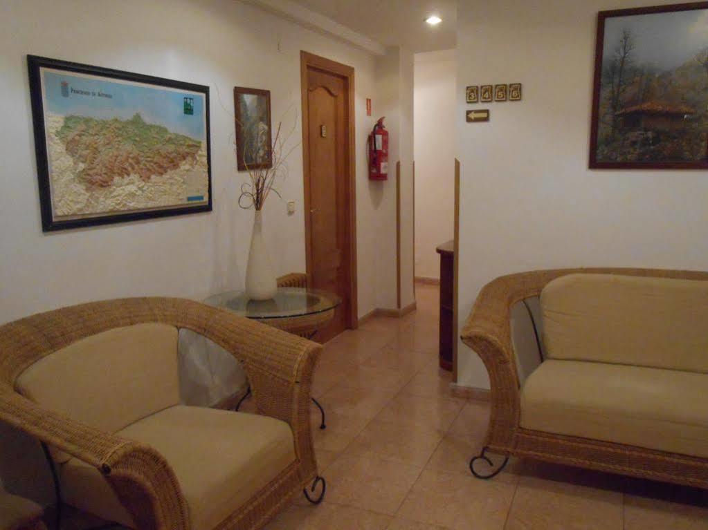 Hospedaje Torreon Cangas de Onis Exterior photo
